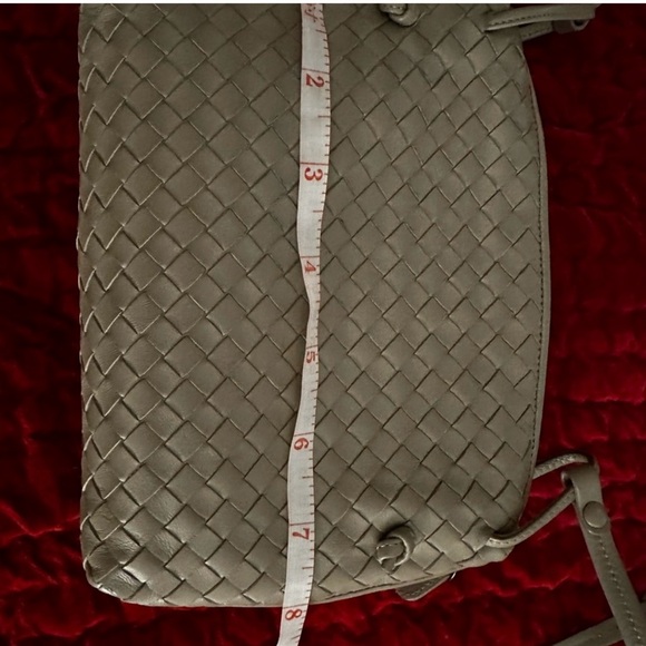 Bottega Veneta Crossbody - Picture 7 of 15